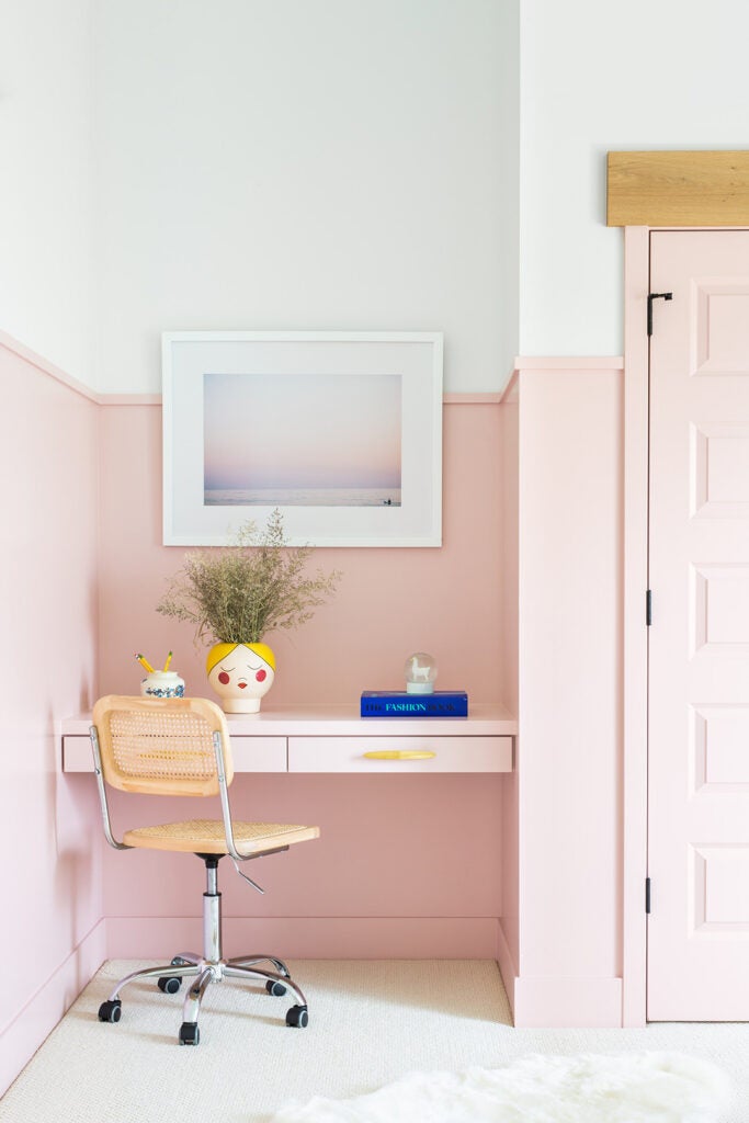 pink desk nook