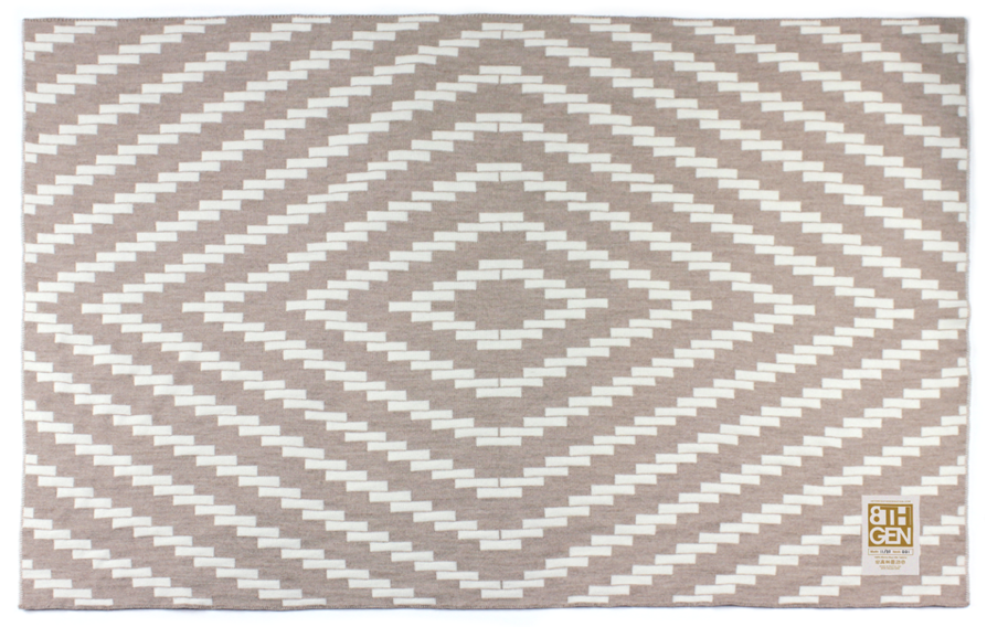 rug, beige and white patterns