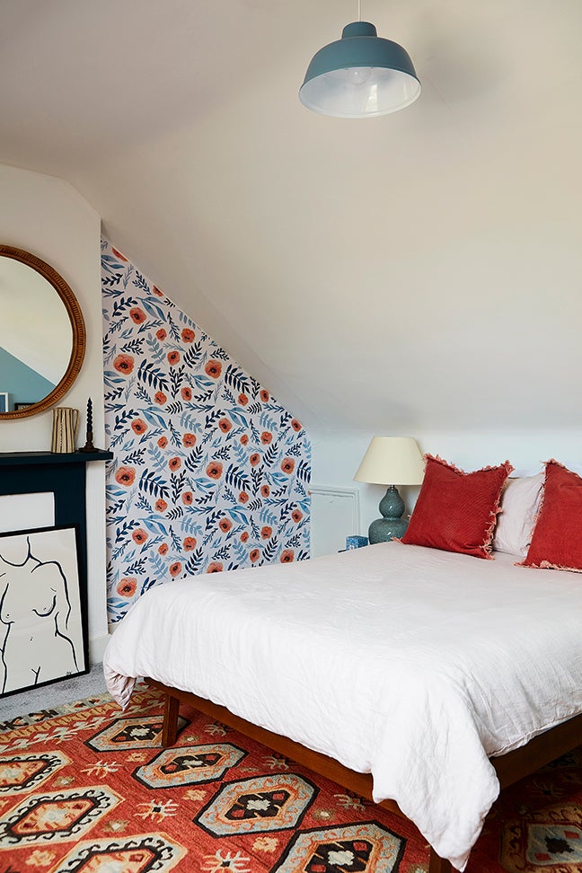 wallpapered bedroom nook