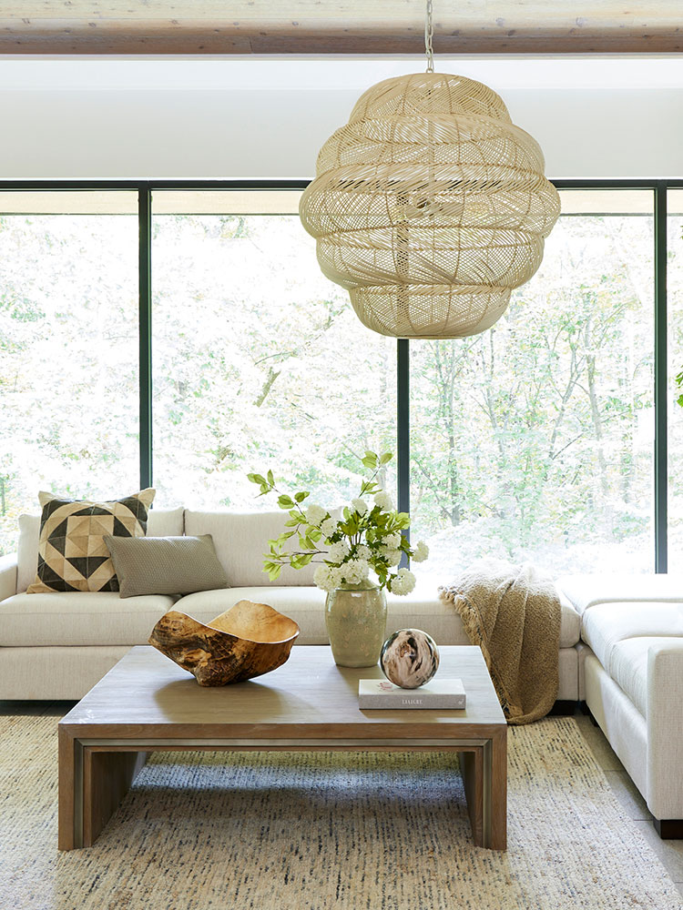 Rainbow Sandstone, Onyx, and More Natural Materials to Know Now