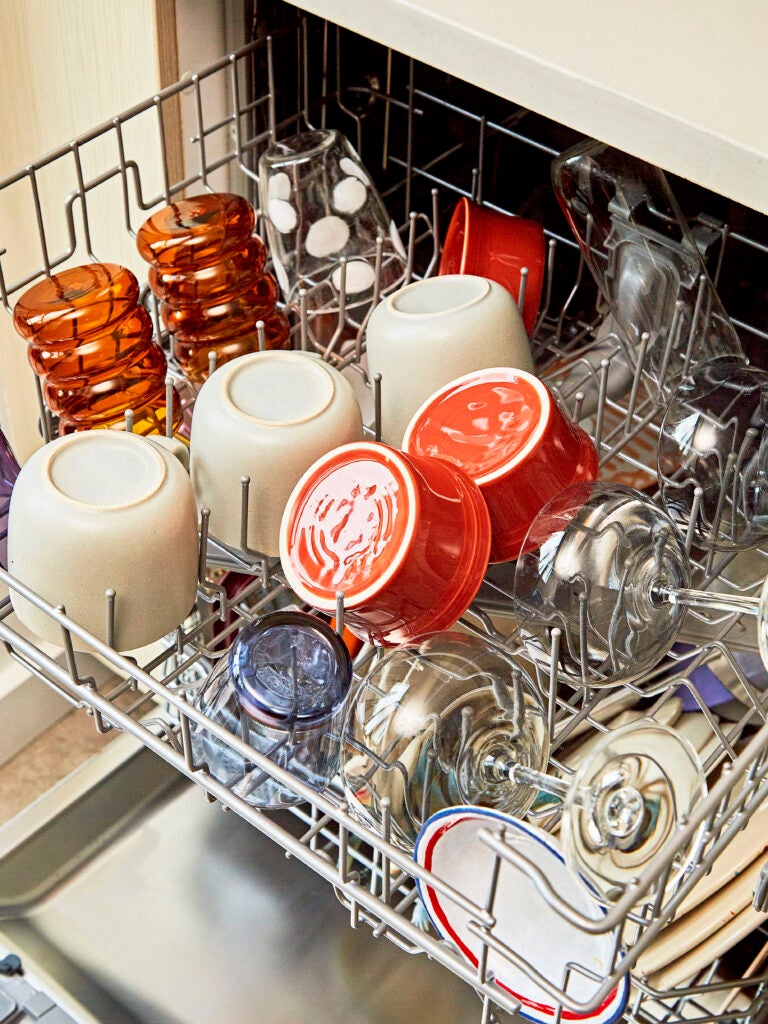 Send This to Your Significant Other: How to Load a Dishwasher