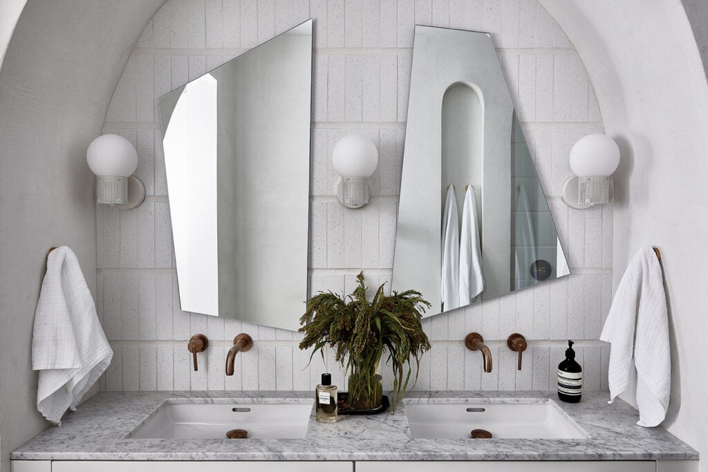 asymmetrical mirrors