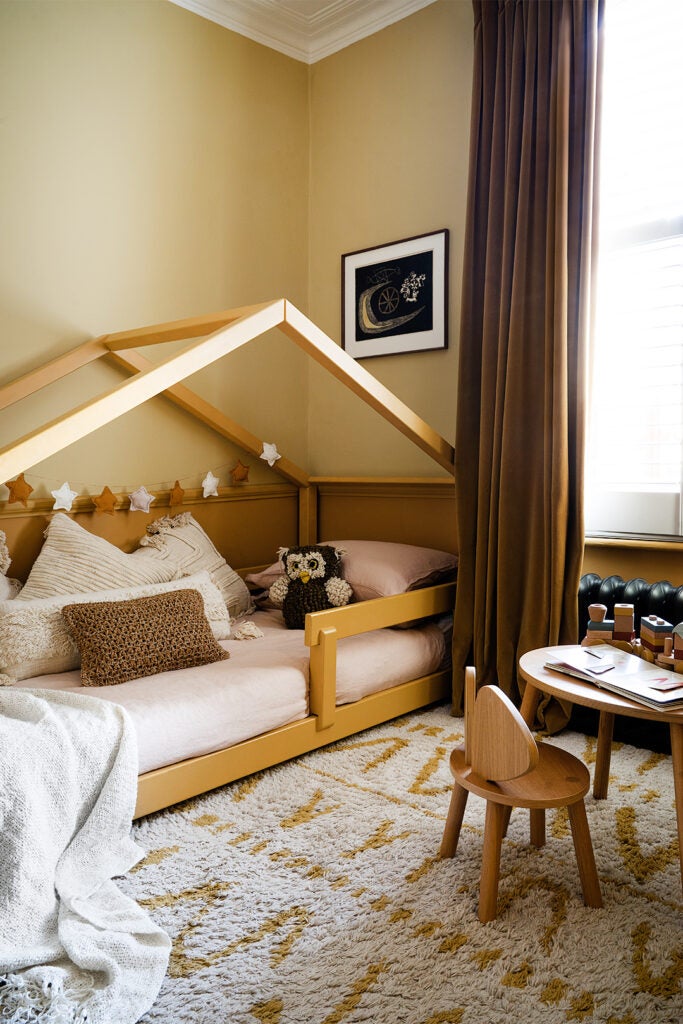 A 5-Year-Old Called the Design Shots on Her All-Yellow London Bedroom