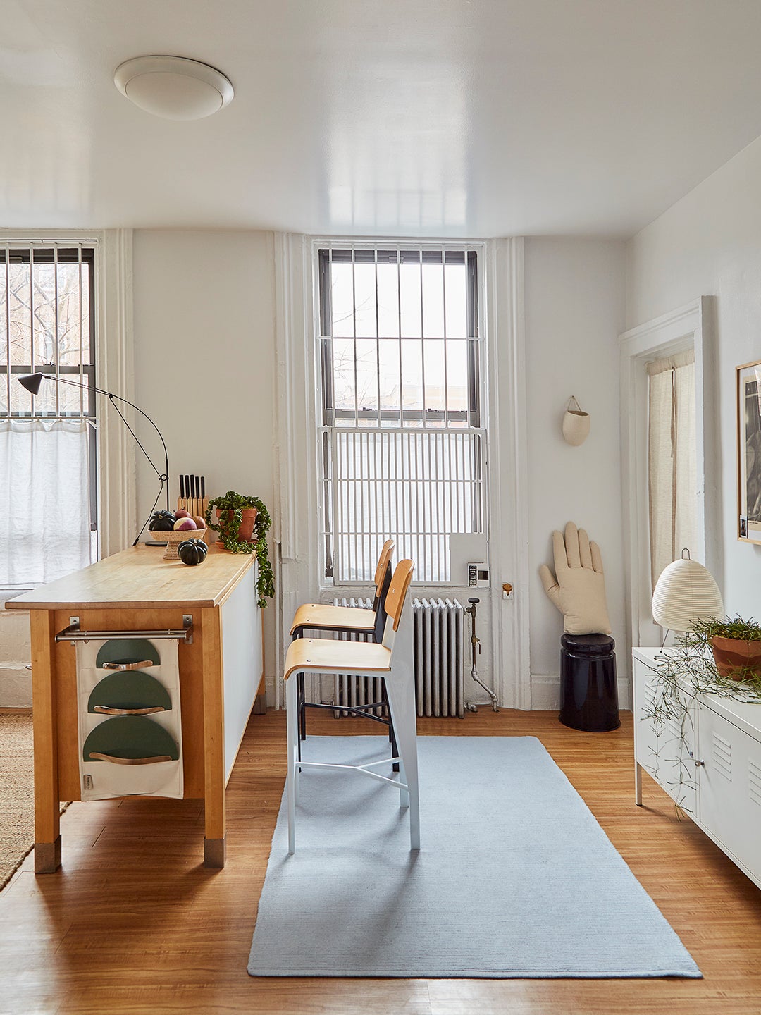Naomi Otsu Designed Her Living Room Around Her Love of Sitting on the Floor