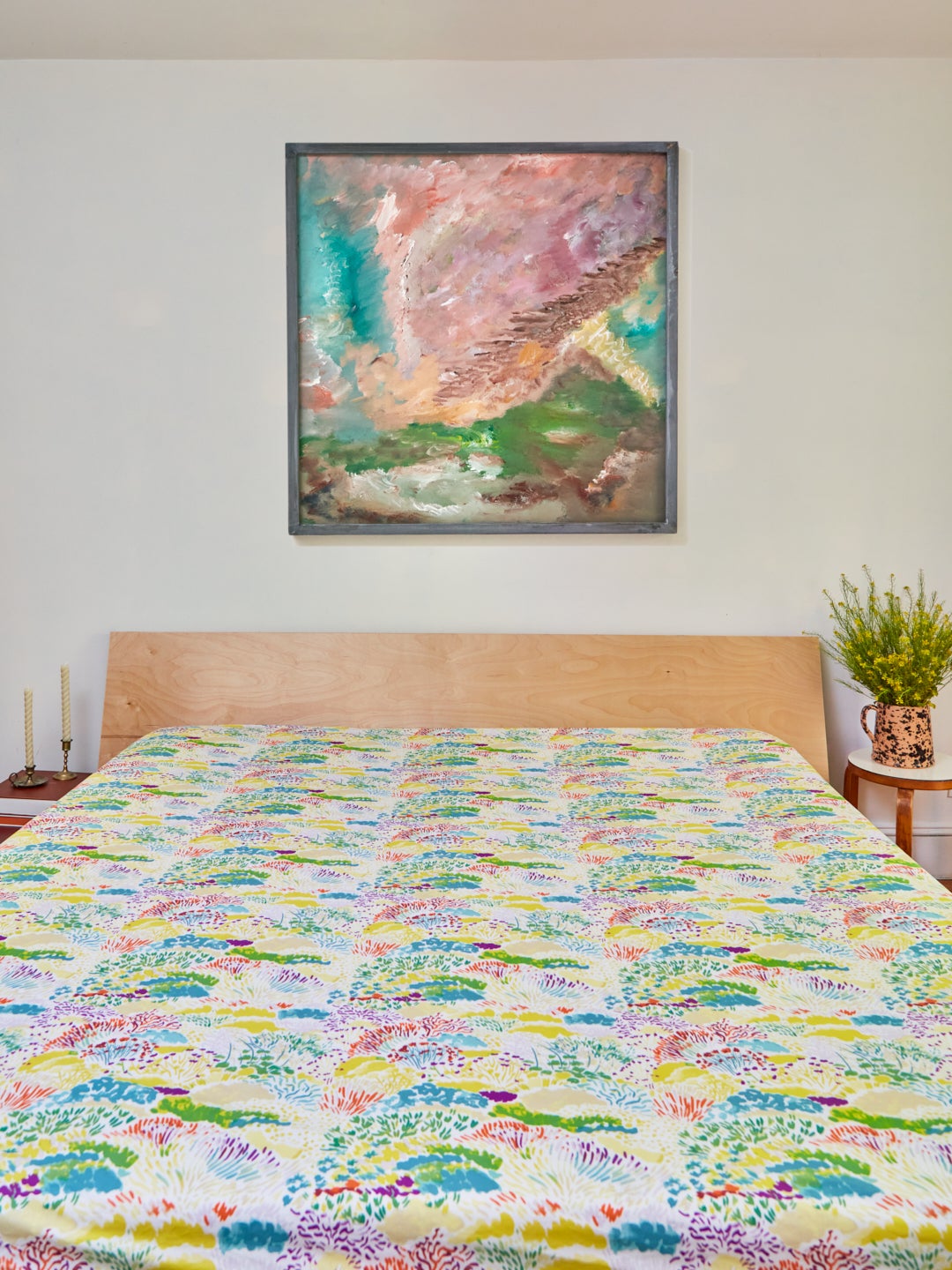 mattress with flower print fitted sheet