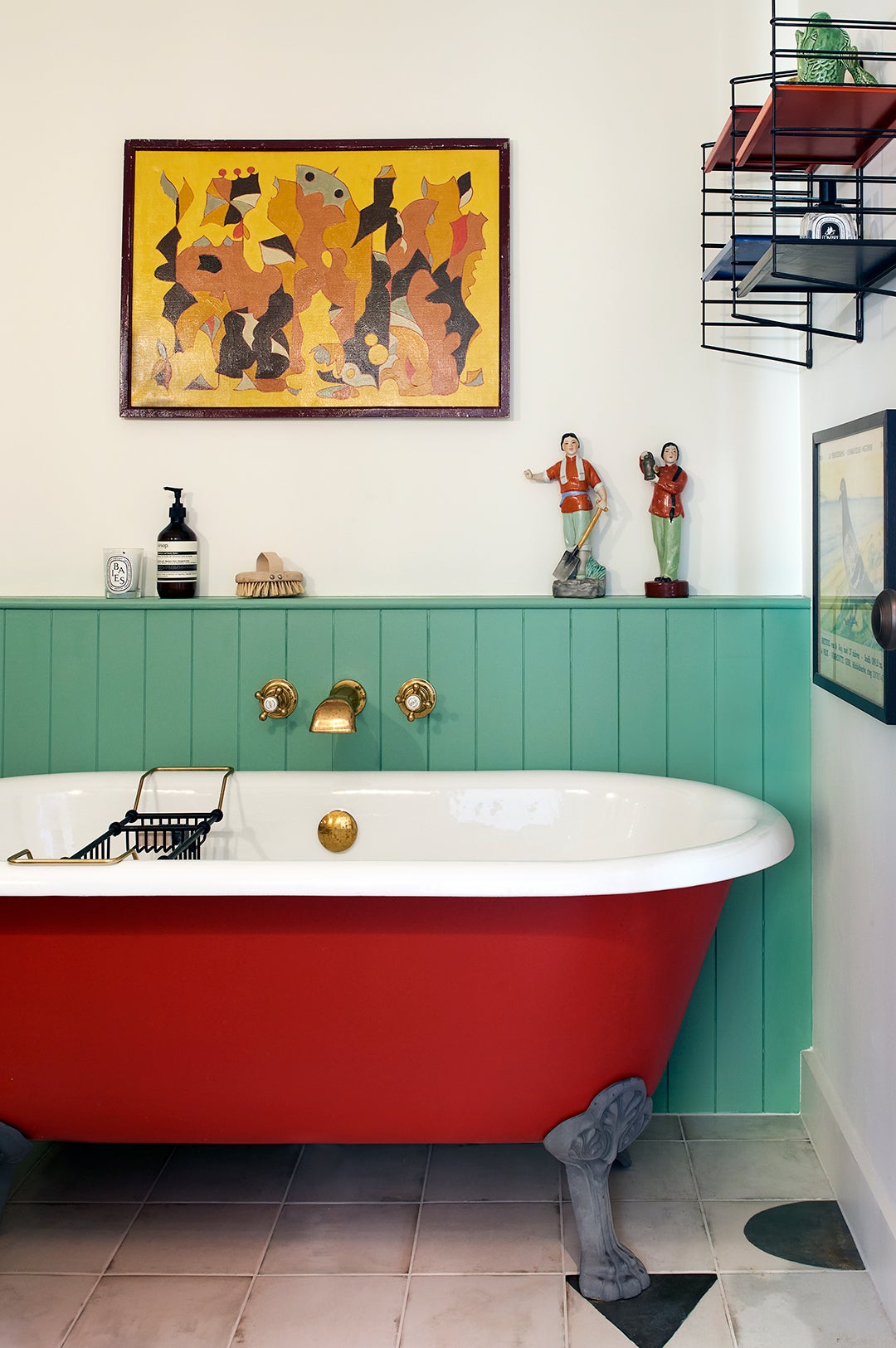 turquoise tub wall