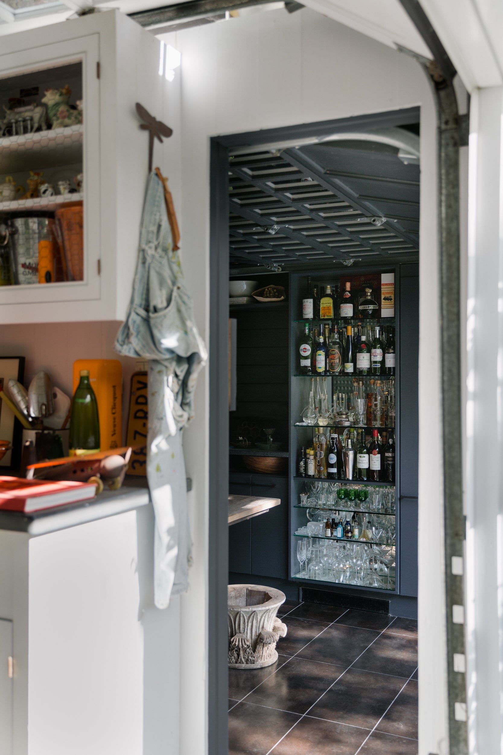 view of bar cabinet