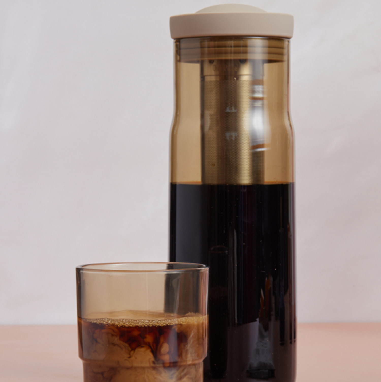 Night + Day Carafe Cold-Brewing Coffee.