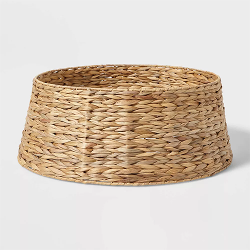 wicker basket tree collar