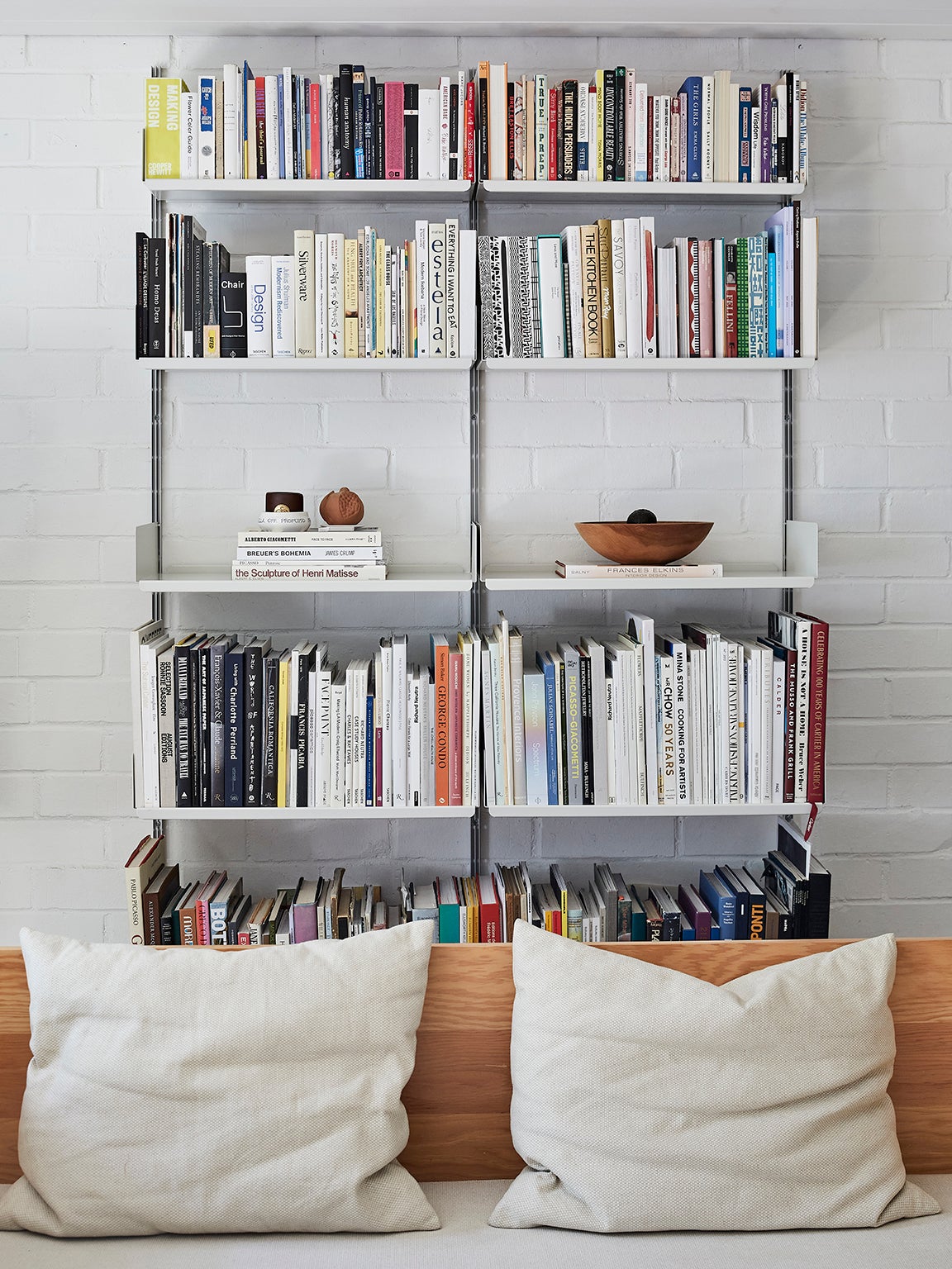 simple hanging wall bookshelves