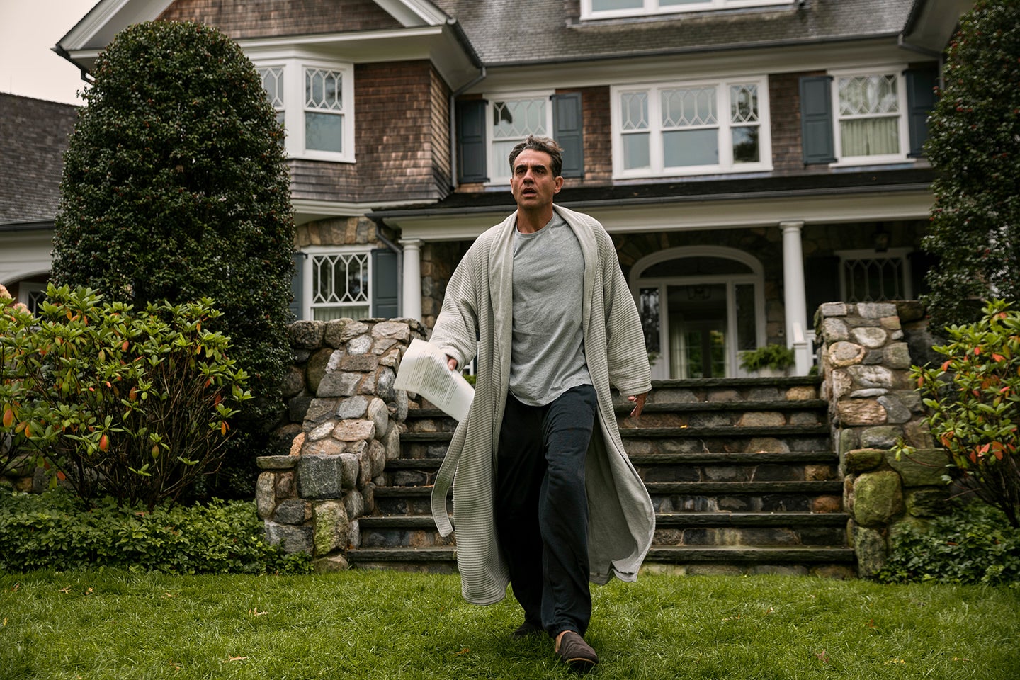 exterior of the house in the watcher with bobby cannavale