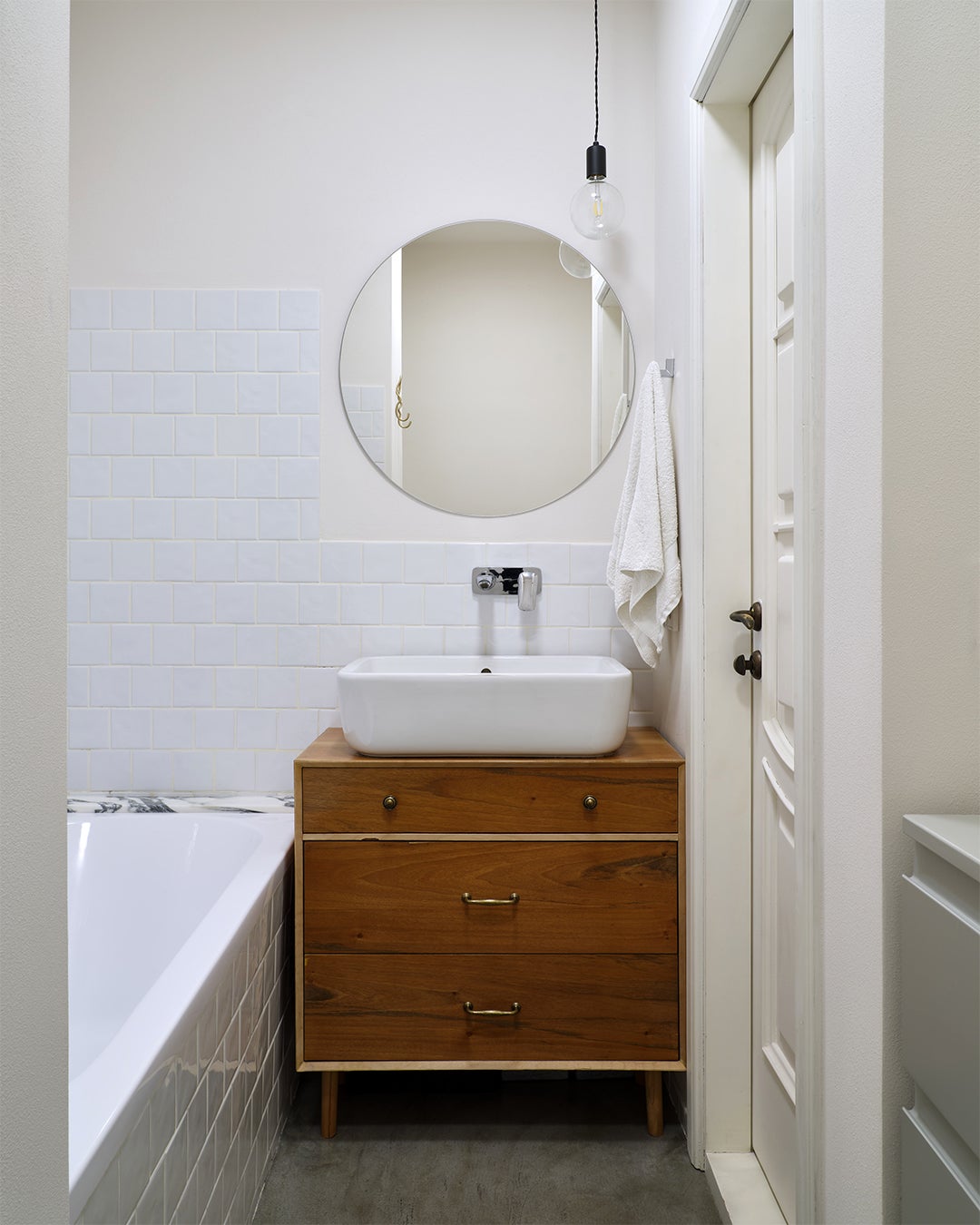 wood bathroom vanity
