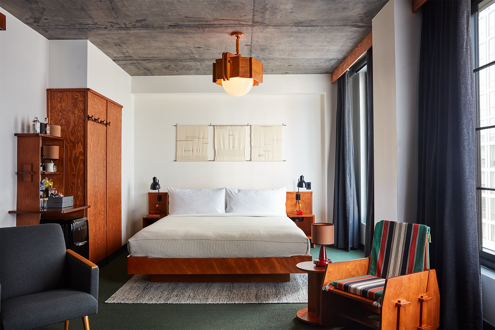 One of the Best Hotels In New York City Lets You Customize Your Guest Room Layout