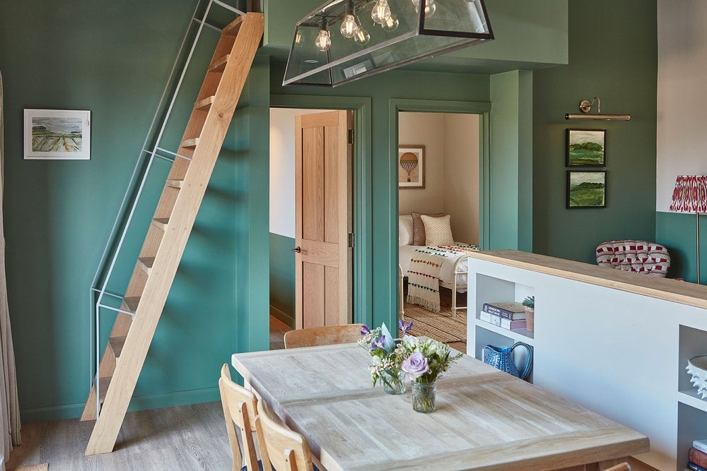 This Cozy English Getaway Was Originally 100-Year-Old Horse Stables