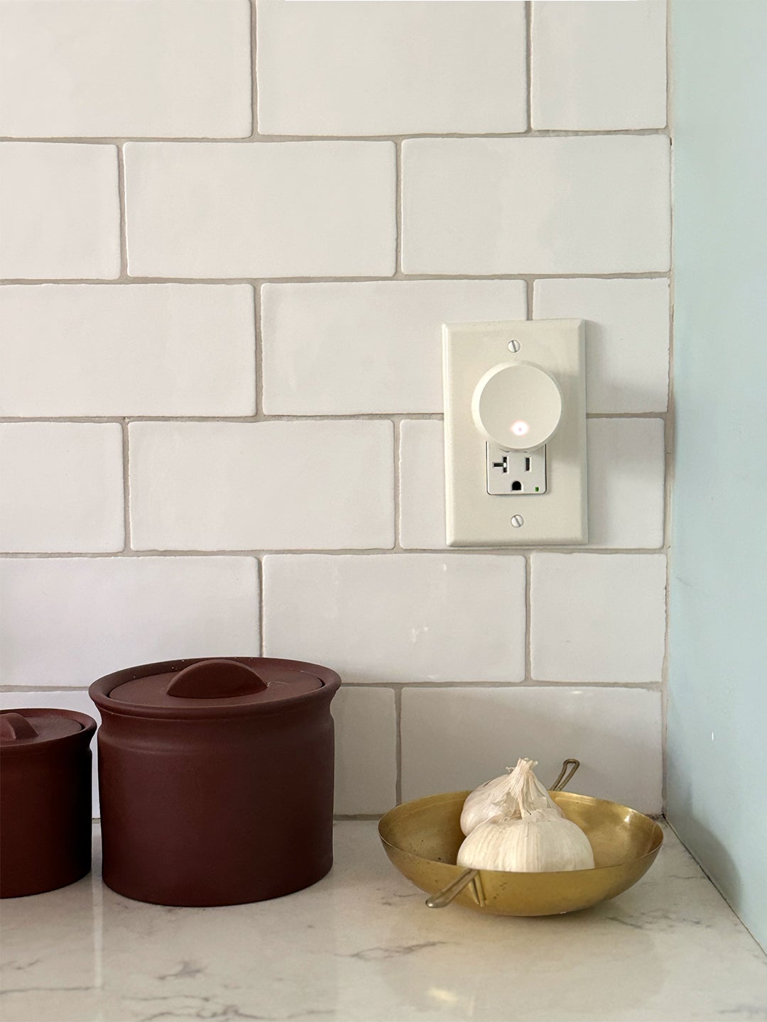 level connect device in kitchen