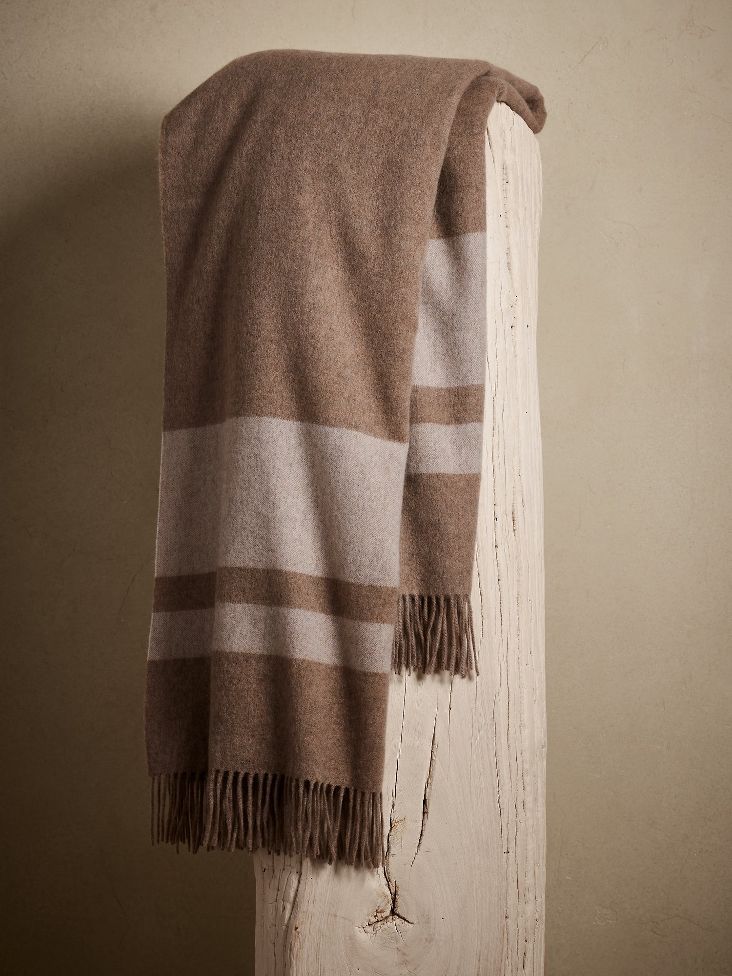 Your Next Great Cashmere Throw Might Be From—Wait for It—Banana Republic