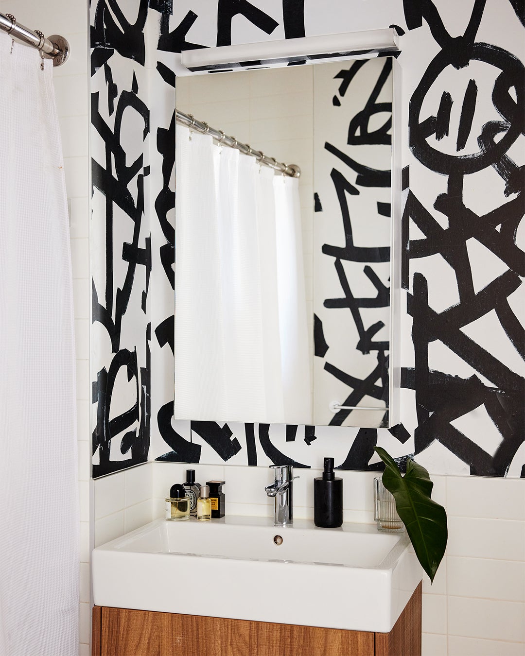 black and white bathroom wallpaper