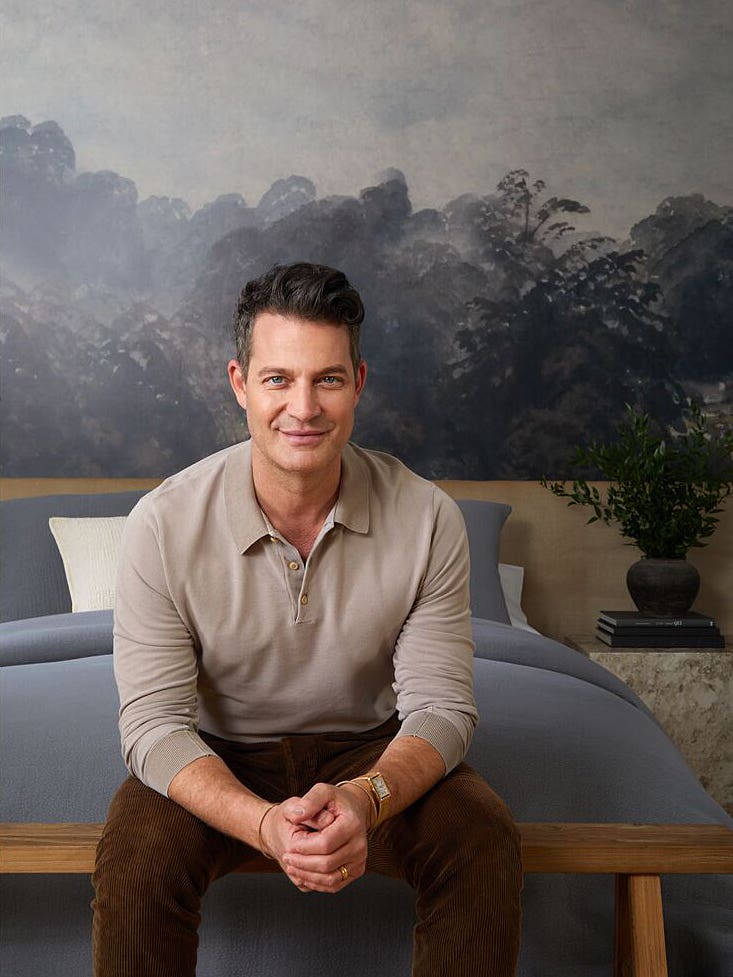 Nate Berkus’s Lazy Bed-Making Formula Starts With This Many Pillows