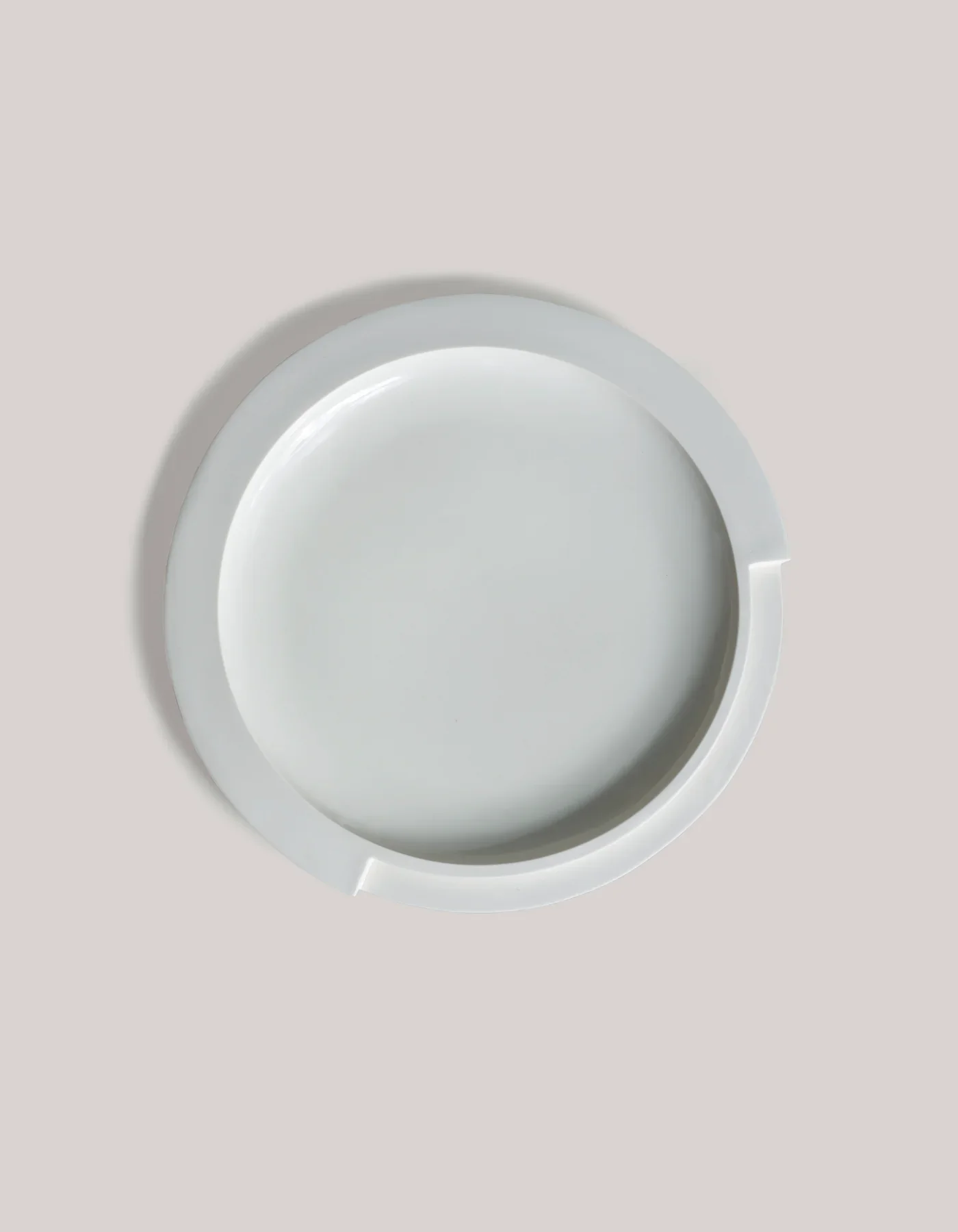 white platter