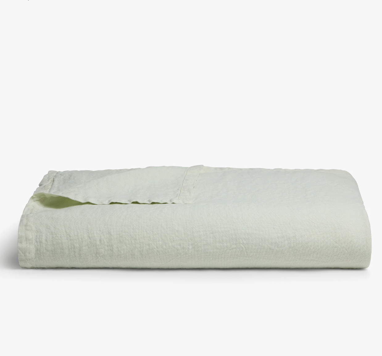 A Simple Decor Staple That Screams “Summer House”: The Lightweight Throw Blanket