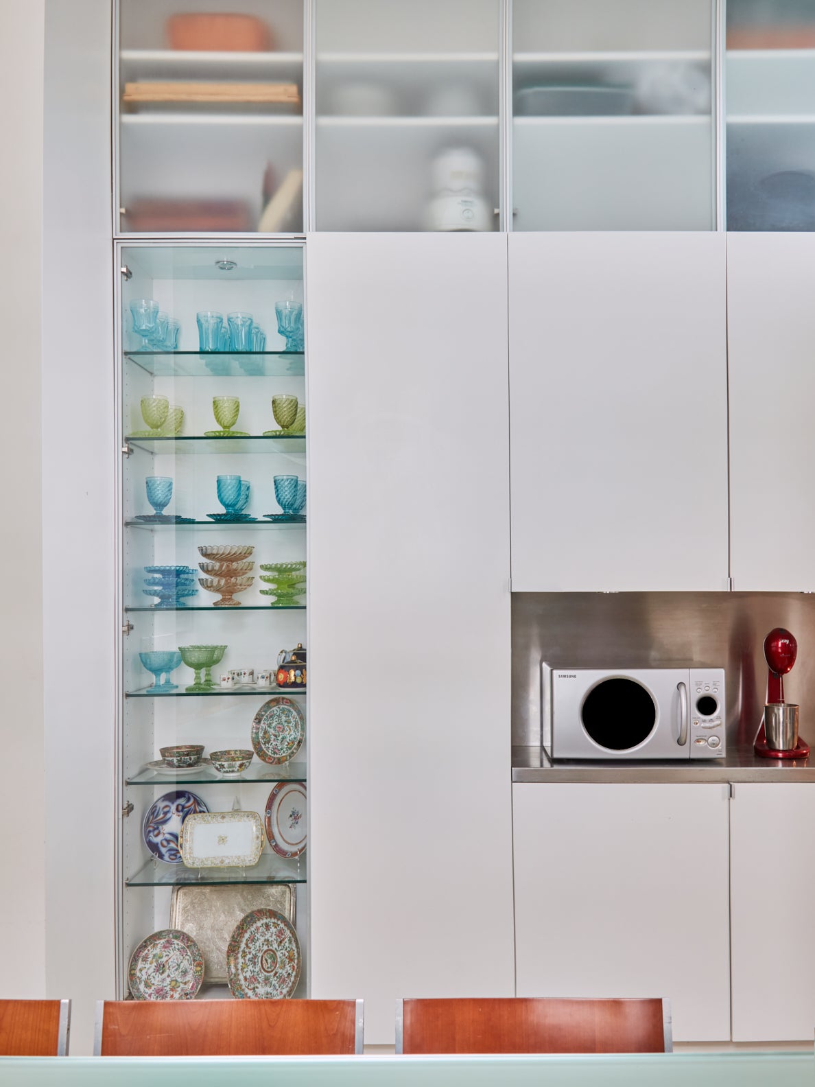 Kitchen cabinets with open shelving for glassware
