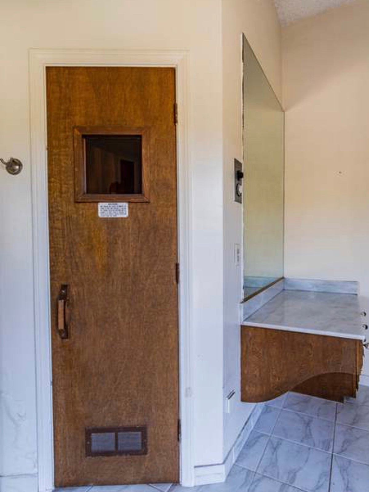 door leading into sauna