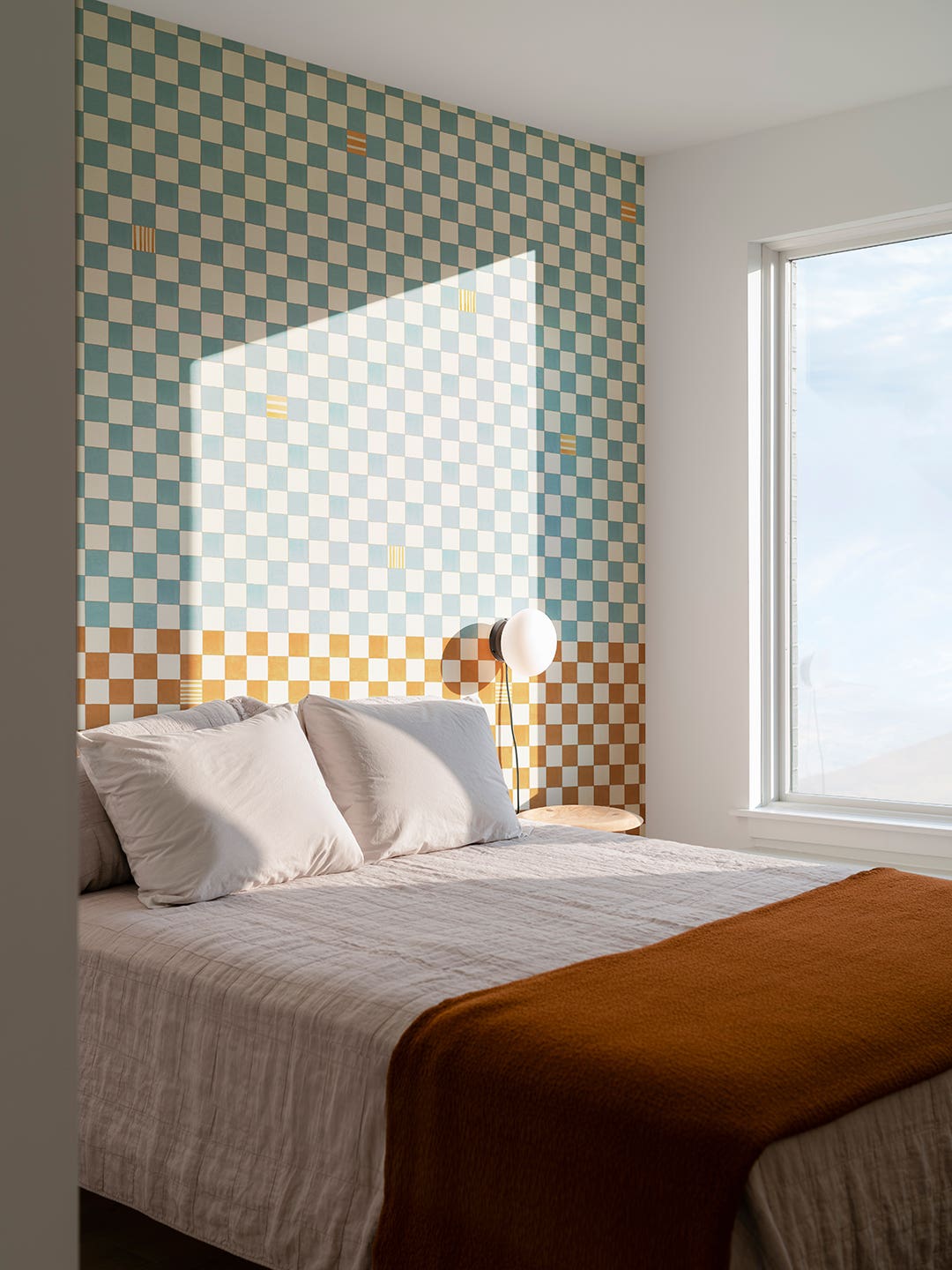 checkered bedroom wallpaper