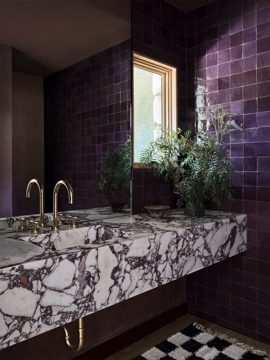 Purple-veined marble bathroom sink