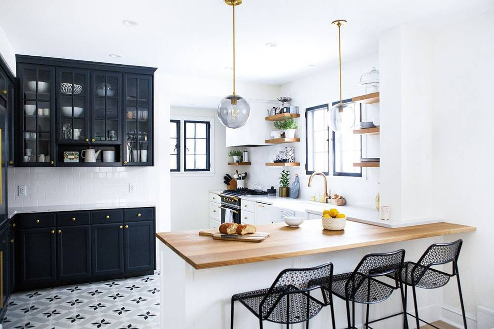 Ideas For Decorating Your Kitchen Floors With Tiles: simple print