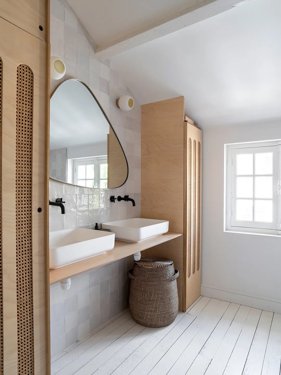 wood vanity cabinets