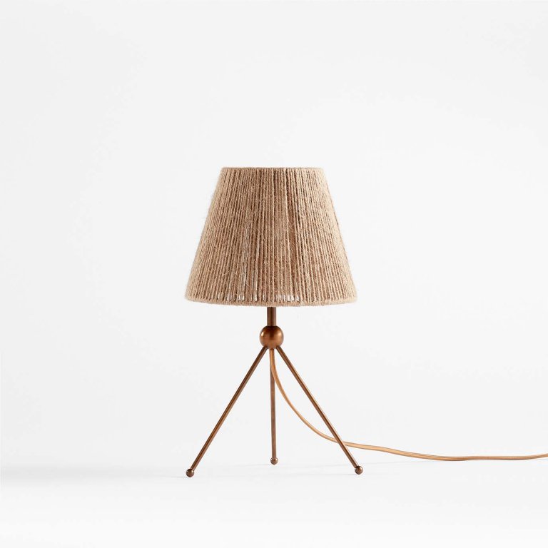 Mini tripod table lamp