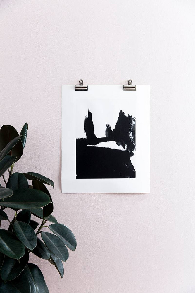 5 Art Framing Ideas For One Black And White Print | Domino