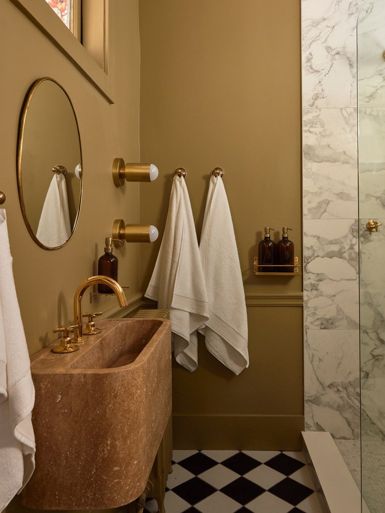 13 Bathroom Design Tips to Steal from Hotels