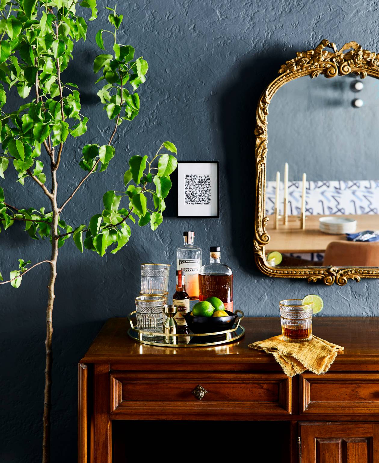 4 Navy Blue Decor Ideas That Are Far from Boring
