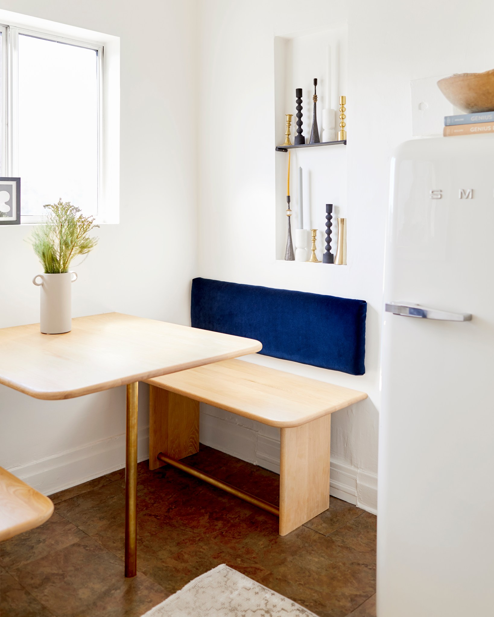 4 Navy Blue Decor Ideas That Are Far from Boring