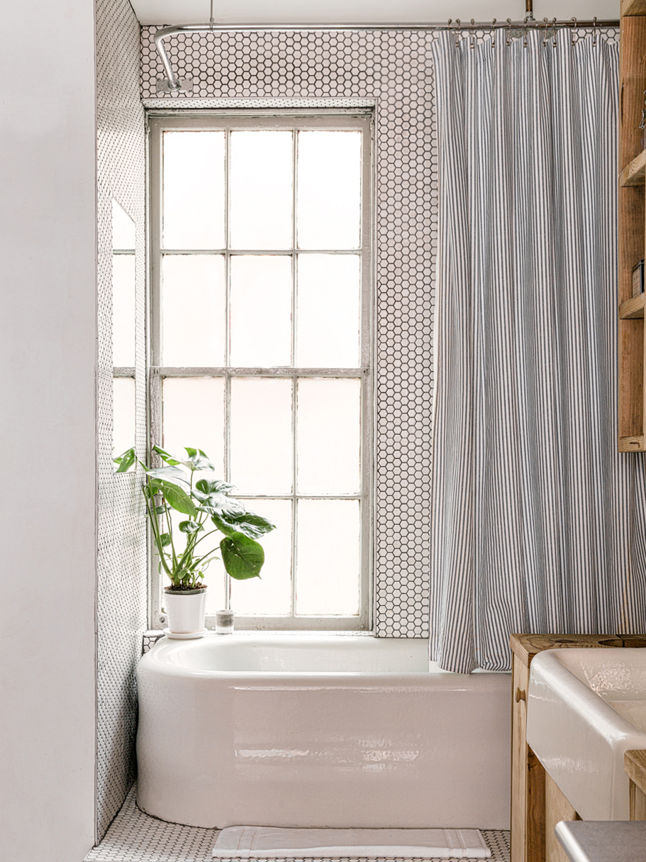 15 Target Bathroom Decor Pieces That Are Drop-Dead Gorgeous - By Sophia Lee, image size:911x1215