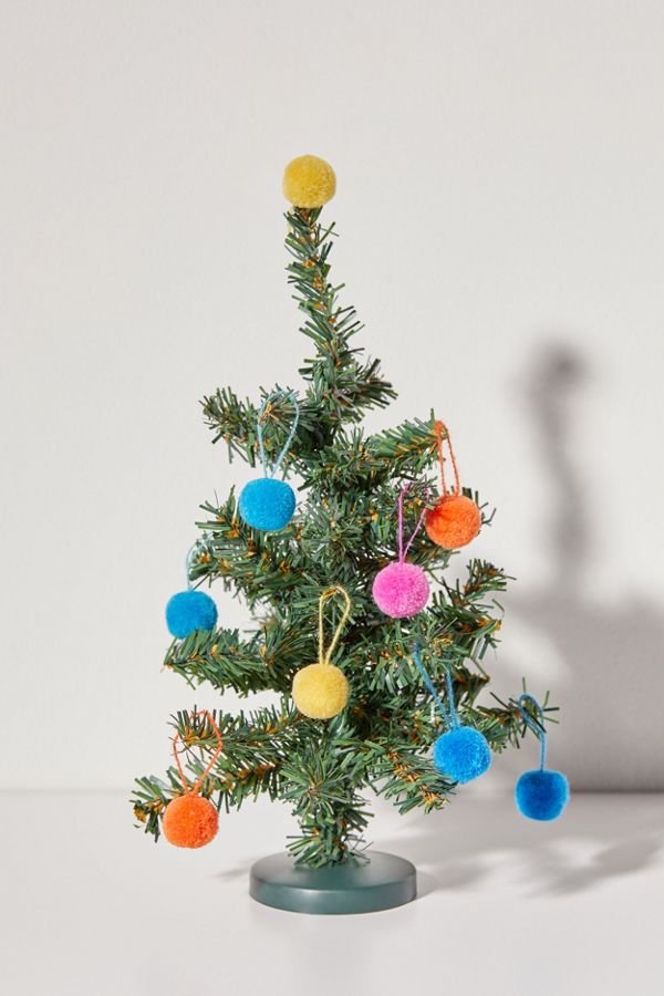  mini christmas tree with pom poms