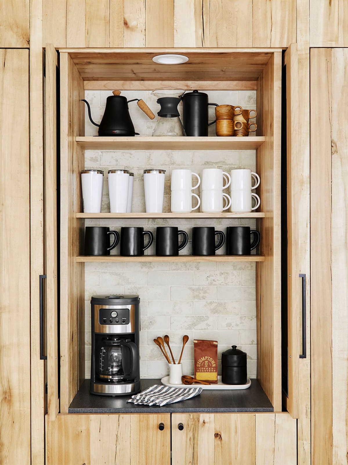 4 Home Coffee Station Ideas to Make Monday Mornings More Luxurious
