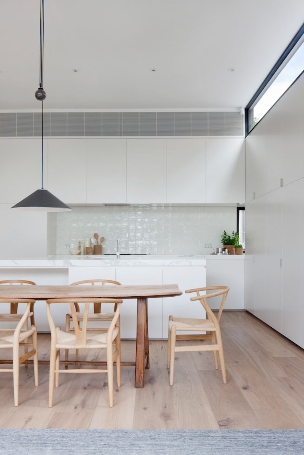 6 Minimalist Decorating Ideas from Australian Designers