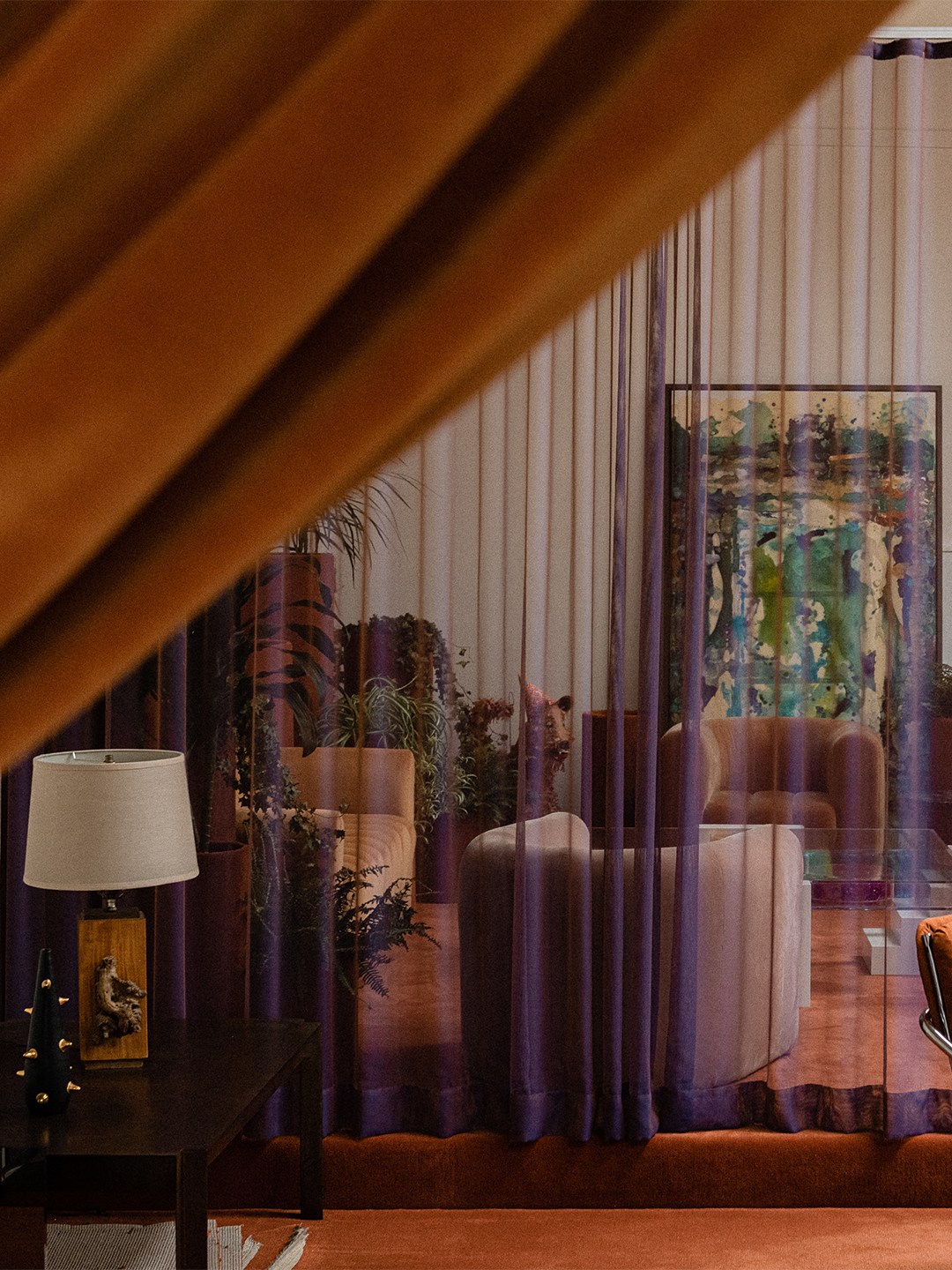 Why You Should Be Extending Your Drapes Beyond the Window Frame