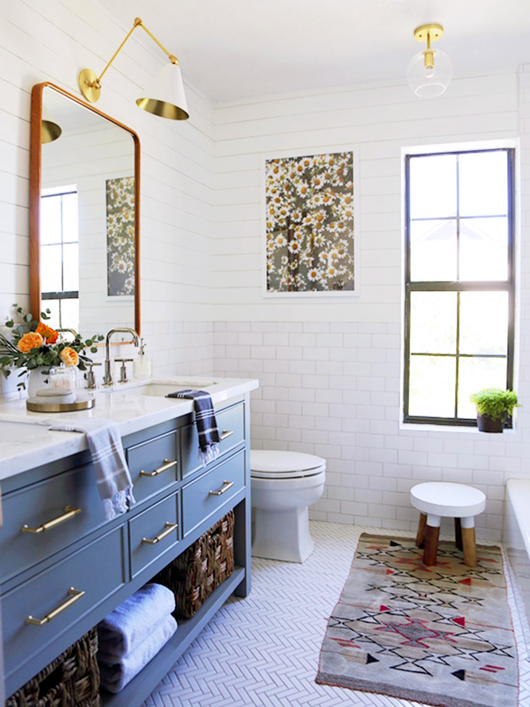 This Kids Bathroom Makeover Squeezes Style into a Tiny Space, image size:1080x1440