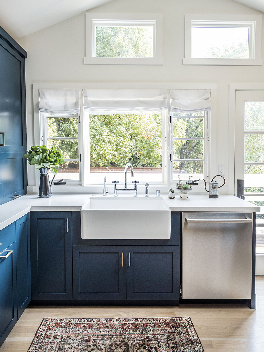 13 Navy Blue Kitchens, And Not a Nautical One In Sight, image size:1080x1440
