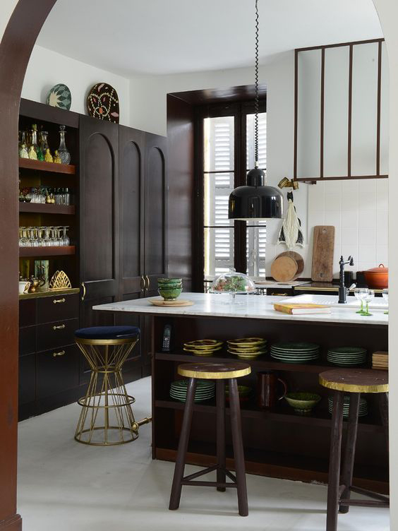 arch detail on kitchen cabinets