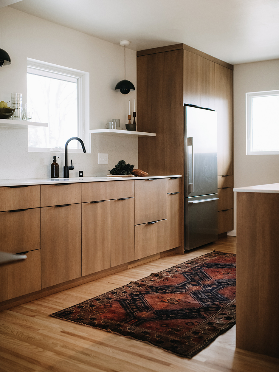 The Best Inexpensive Kitchen Cabinets Designers Swear By