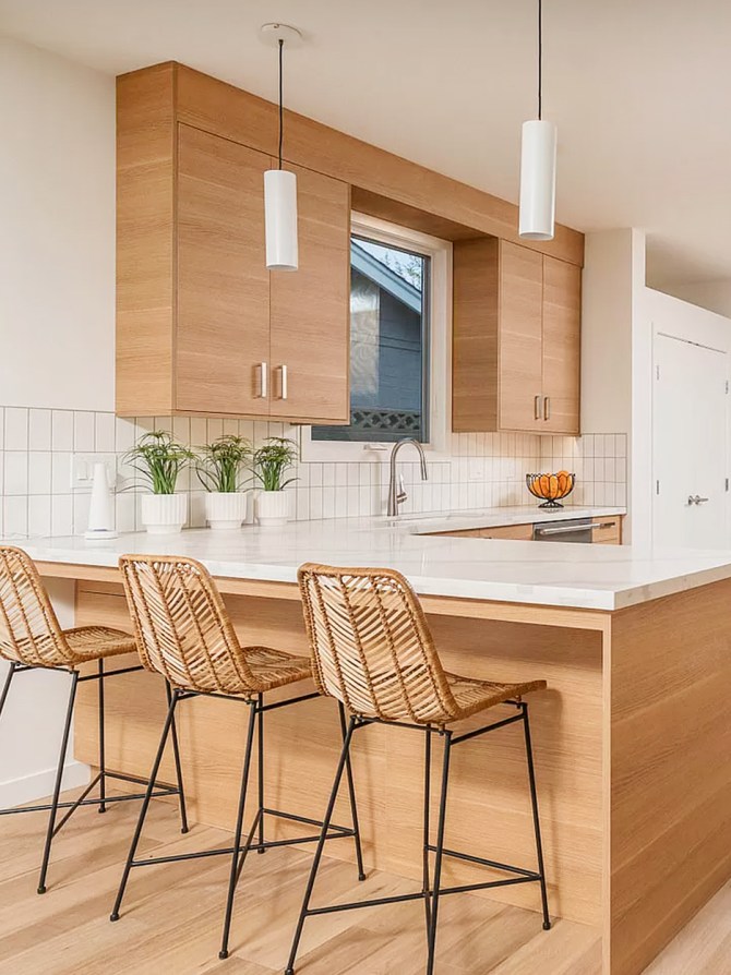 The Best Inexpensive Kitchen Cabinets Designers Swear By