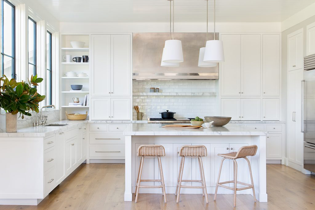 white kitchen with shaker style cabinets