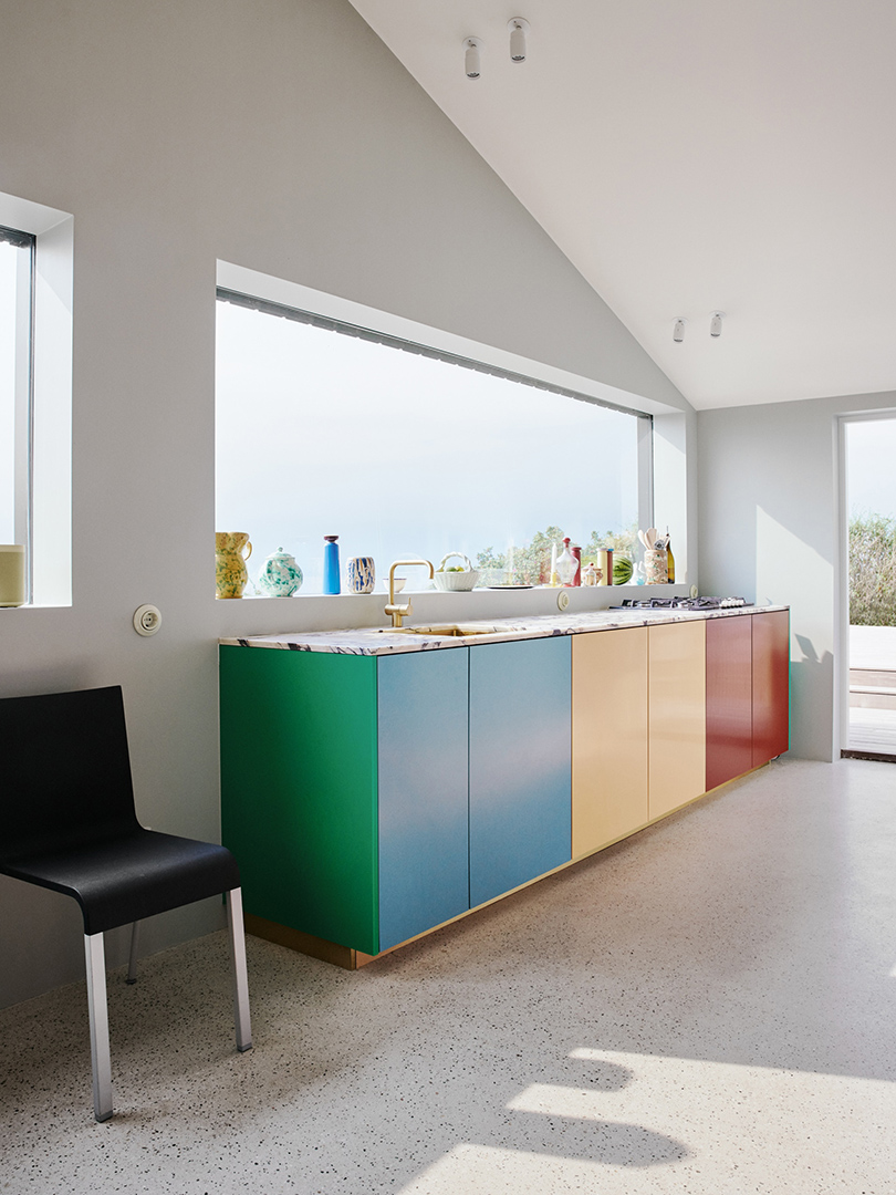 8 Contemporary Kitchen Cabinet Ideas That Are Anything But Sterile - Contemporary Kitchen Cabinetry Ideas