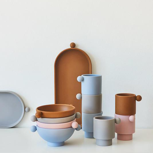  colorful tableware