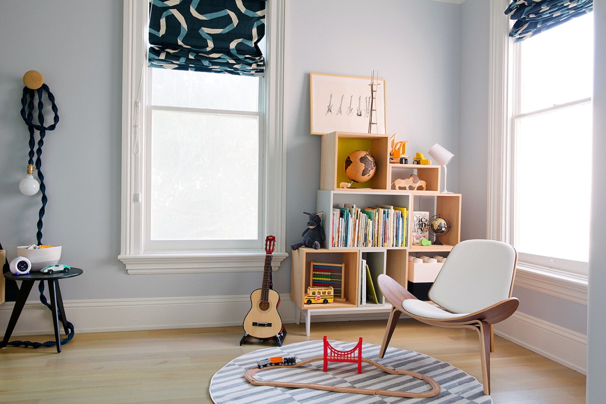 How One Design-Loving Mom Turned Her Kids’ Closet Into a Home Classroom