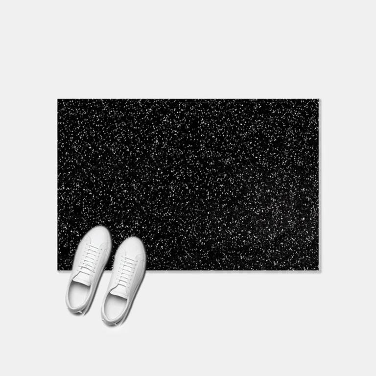  RECTANGLE FLOOR MAT IN SPECKLED BLACK